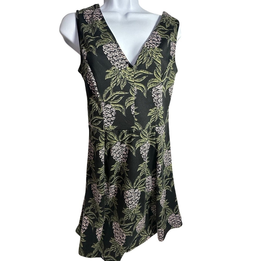 H&M Fit & Flare Pineapple V Neck Summer Dress Women's